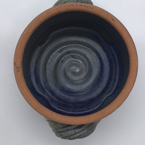 Vintage Signed Studio Art Pottery Covered Dish - Picture 5 of 13